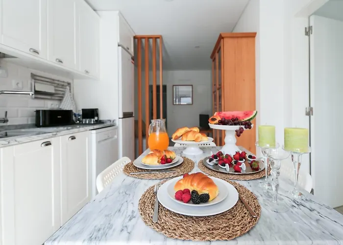 Guest house Farol 3*