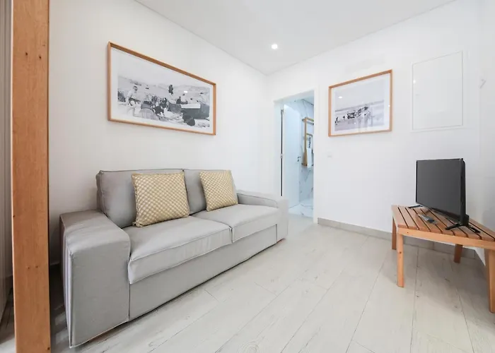 Guest house Farol 3*