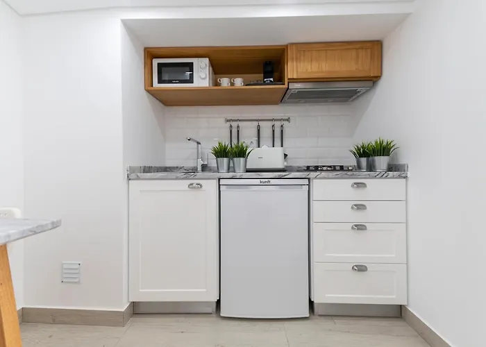 Farol Guest house 3*