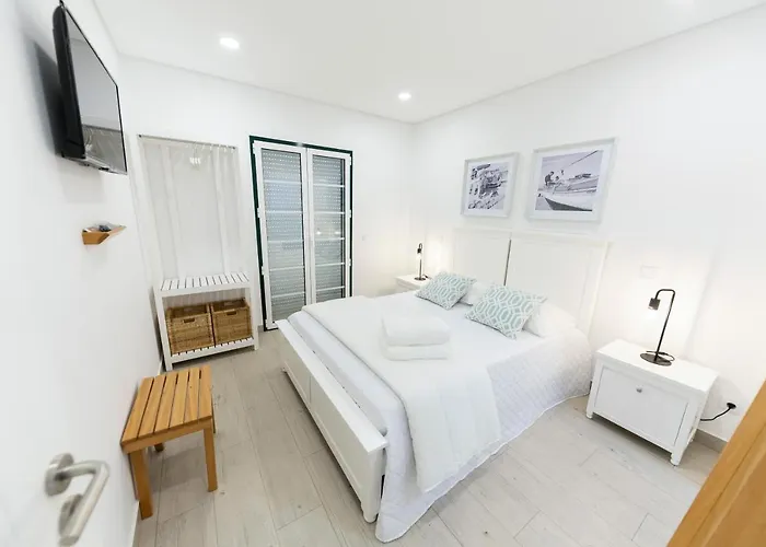 Guest house Farol 3*