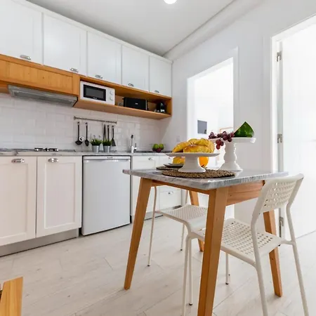 Guest house Farol 4*